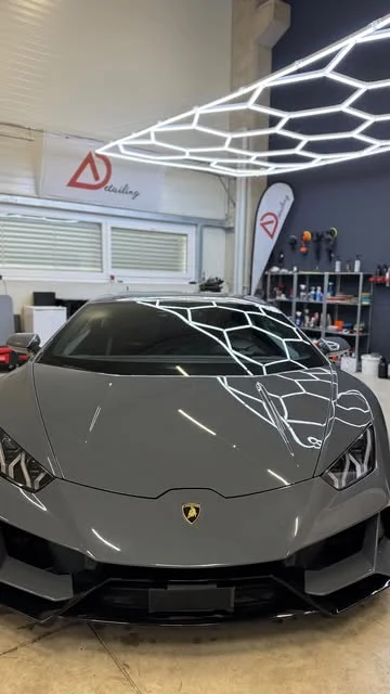 Lamborghini Huracán in Grau nach Lackaufbereitung im A.Detailing Studio in Linz